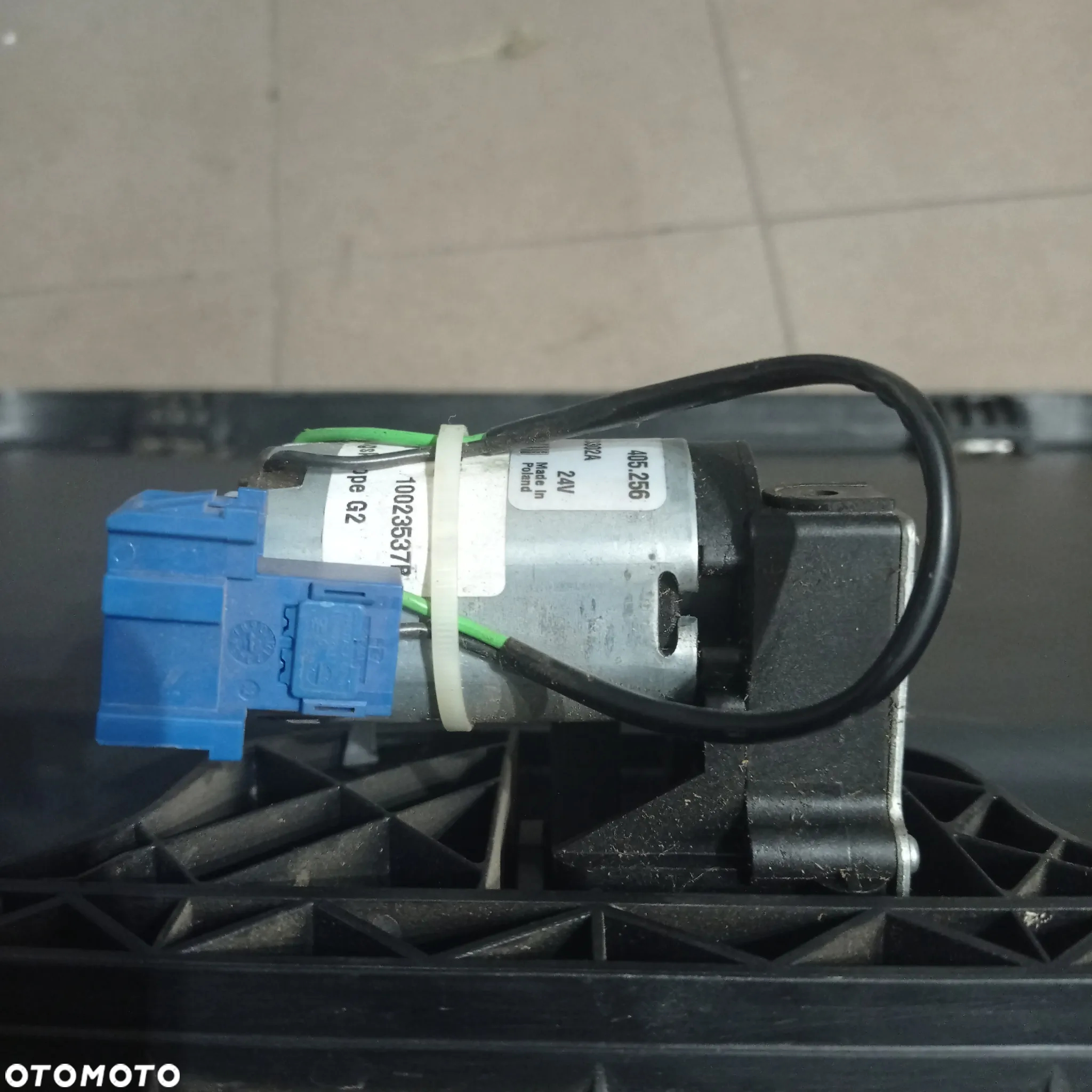 Szyberdach Kompletny Elektryczny  MERCEDES ACTROS MP4 SILNICZEK  NOWY - 14
