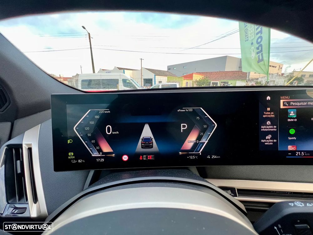 BMW iX xDrive 40 - 14