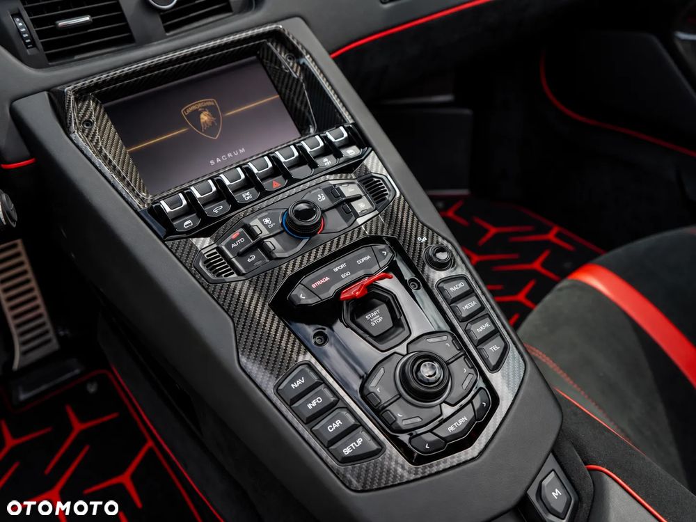 Lamborghini Aventador SVJ - 24