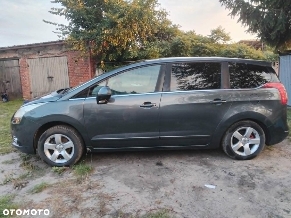 Peugeot 5008 1.6 Premium - 10
