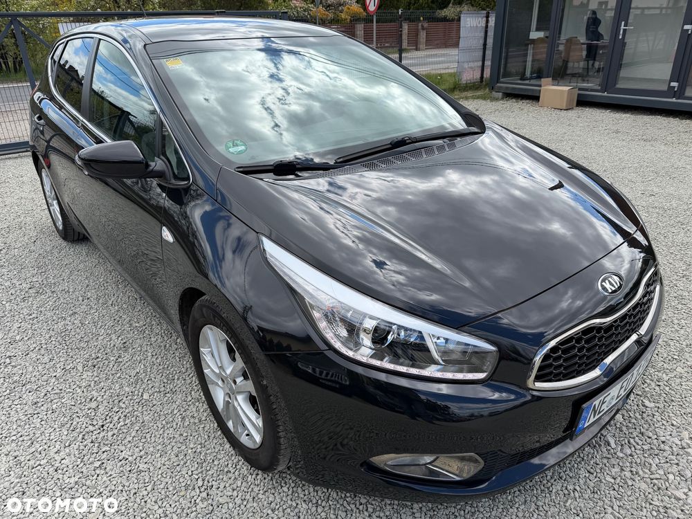 Kia Ceed 1.4 CVVT ISG Dream Team Edition - 9