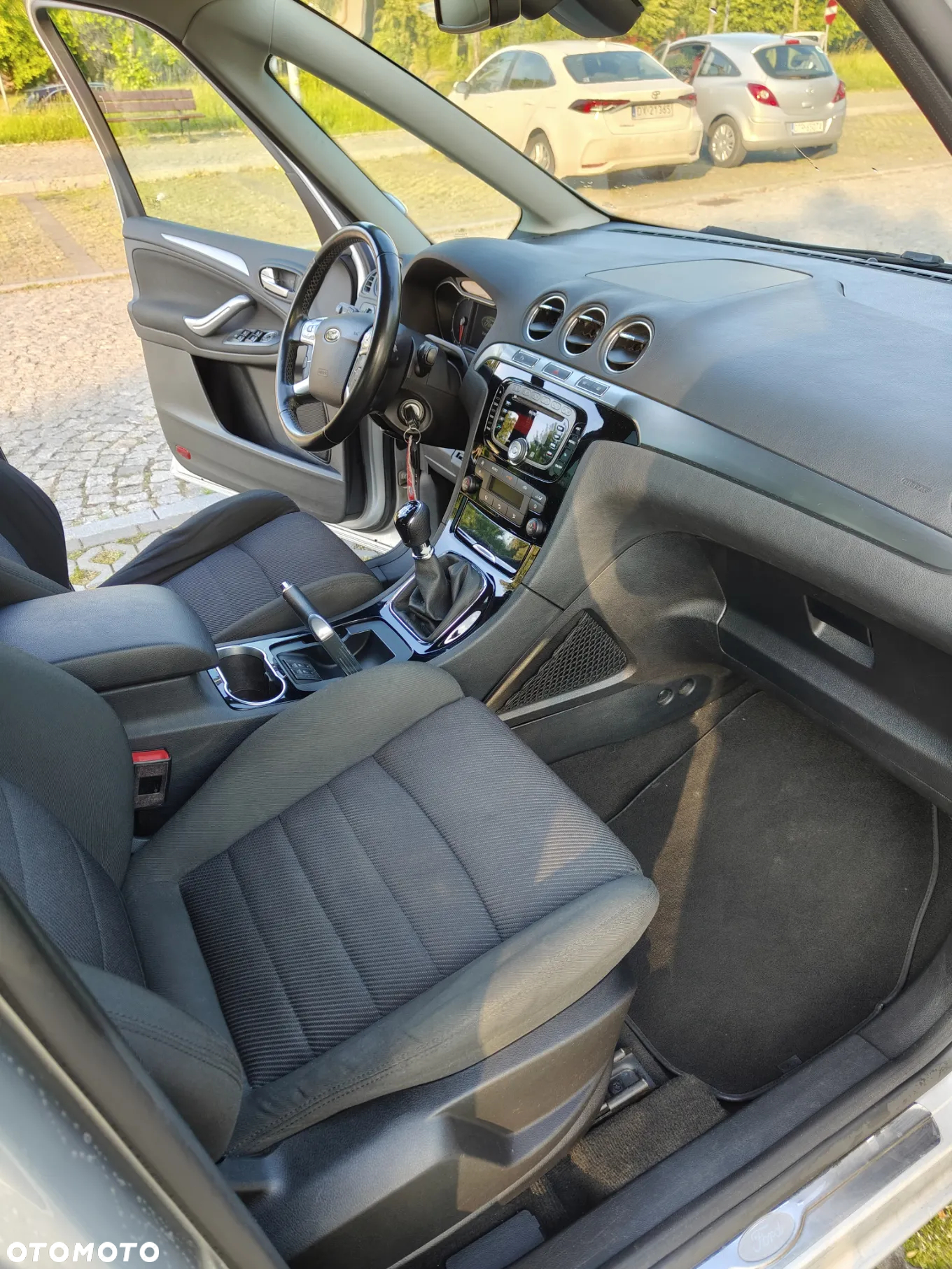 Ford Galaxy 2.0 TDCi Titanium - 11
