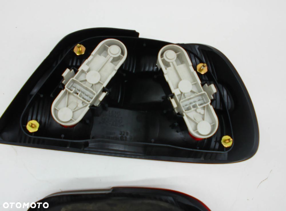 Volvo S40 Lampa Tył Lewa Strona - 4