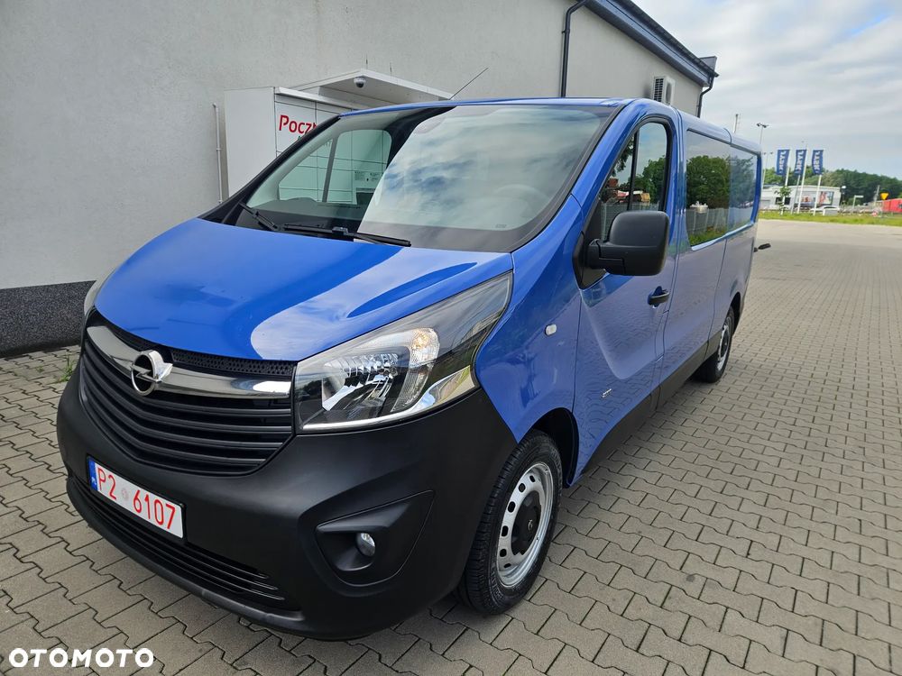 Opel Vivaro - 1