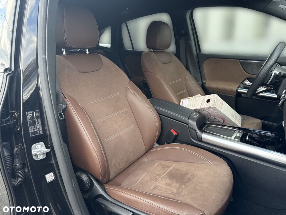 Mercedes-Benz GLA - 19