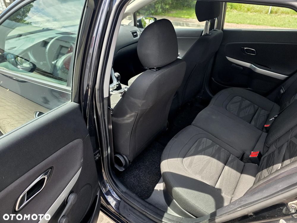 Kia Ceed 1.4 CVVT Attract - 12