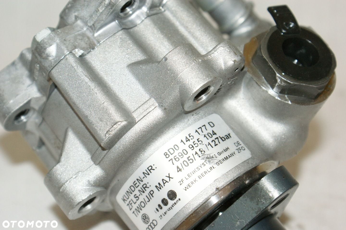 POMPA WSPOMAGANIA AUDI A4 2.5 tdi 8D0145177D NOWA - 5