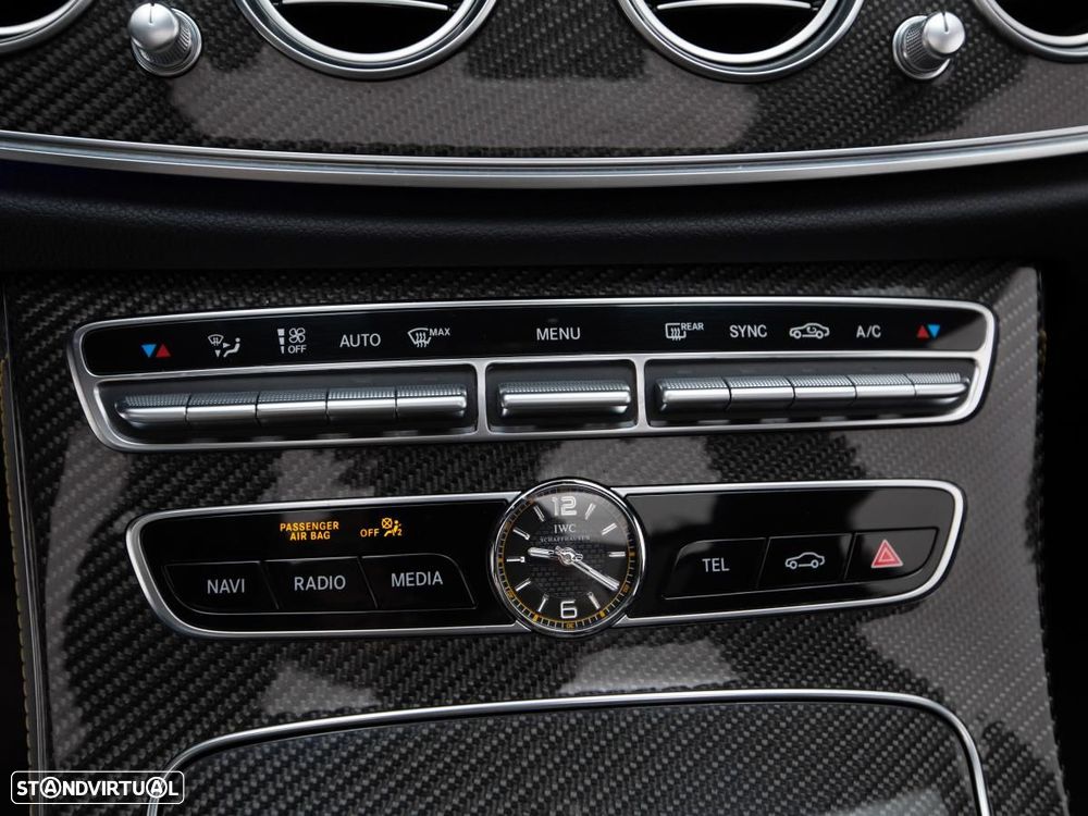 Mercedes-Benz E 63 AMG S 4-Matic+ - 38