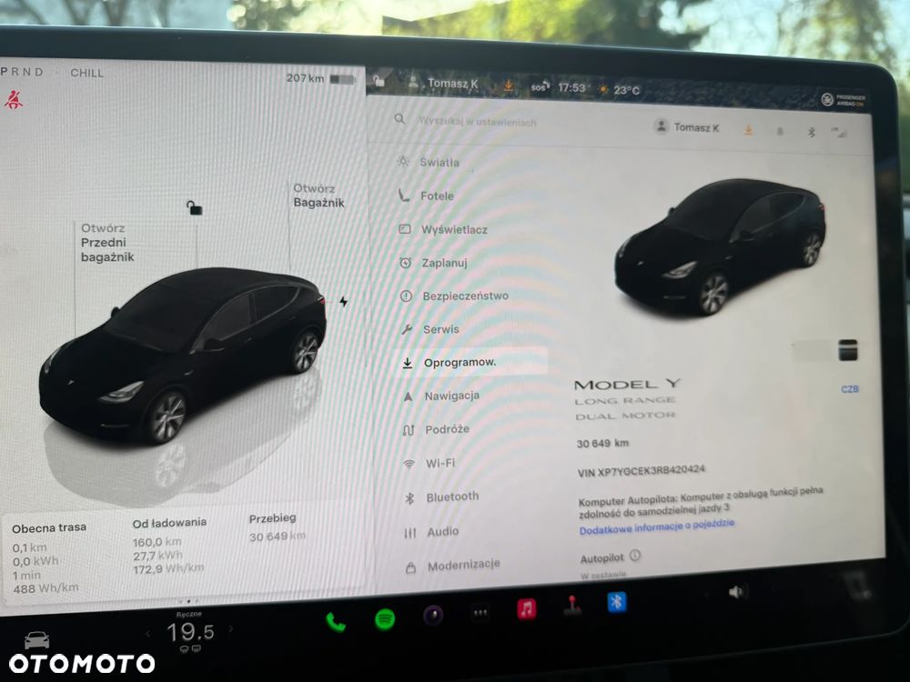 Tesla Model Y Long Range Dual Motor AWD - 11