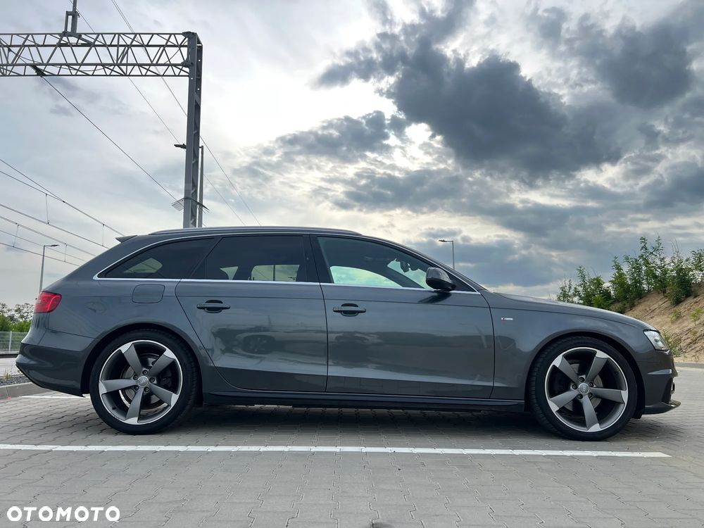 Audi A4 Avant 2.0 TDI DPF clean diesel quattro S tronic S line Sportpaket - 2
