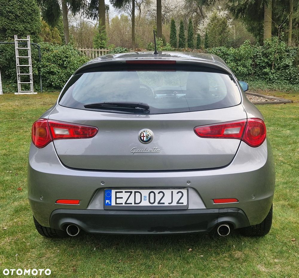 Alfa Romeo Giulietta 2.0 JTDM Distinctive - 2