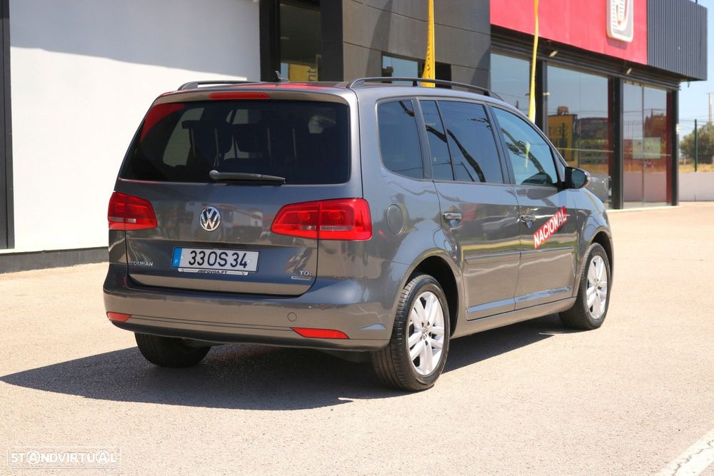 VW Touran 1.6 TDI BM Confortline 7L - 9