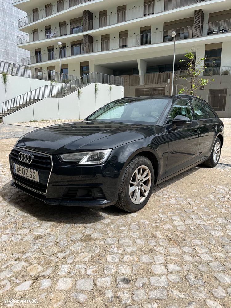 Audi A4 Avant 2.0 TDI Advance S tronic - 4