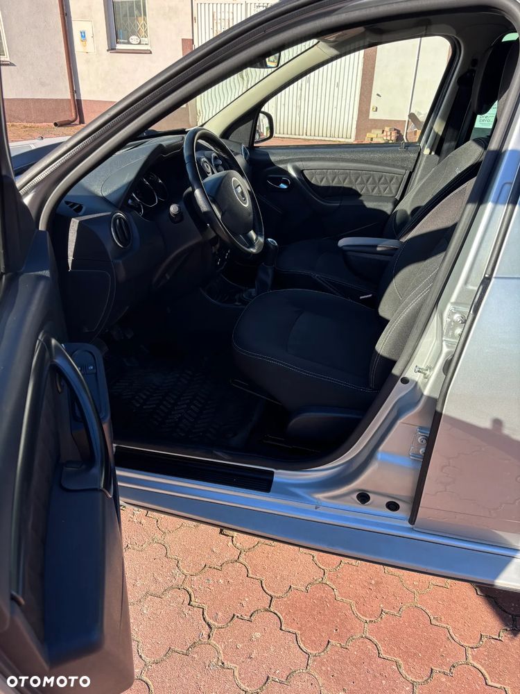 Dacia Duster 1.6 SCe Prestige - 13