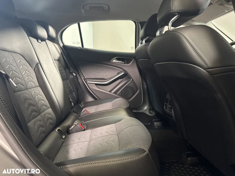 Mercedes-Benz GLA 200 d Aut. - 13