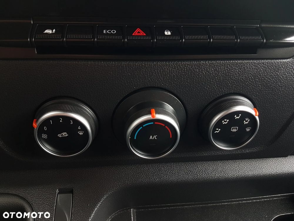 Renault MASTER L3H2 KLIMA DŁUGI WYSOKI BLASZAK VAN FURGON KRAJOWY MANUAL 6-BIEGÓW - 24