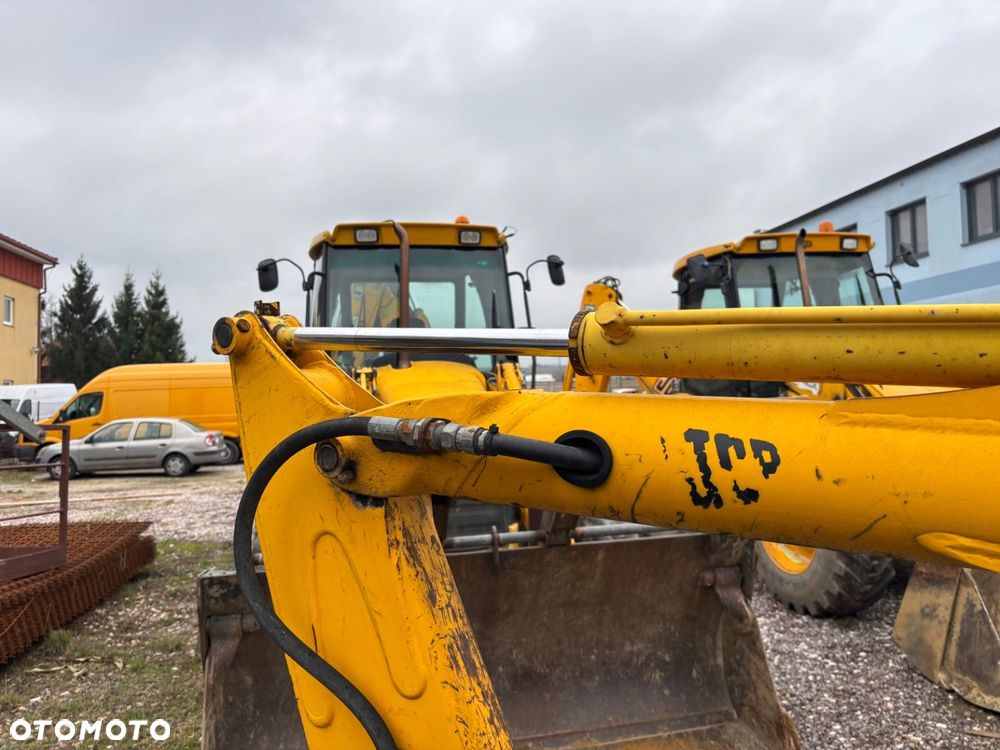 JCB 8018 - 21