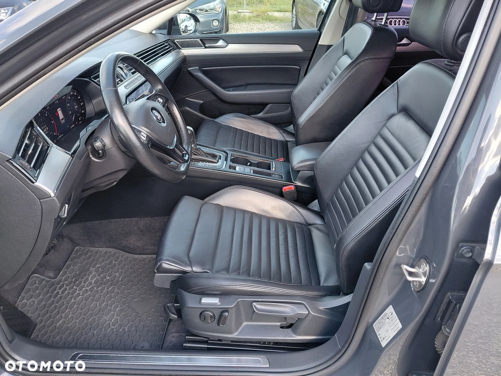 Volkswagen Passat 2.0 TDI BMT Highline DSG - 24