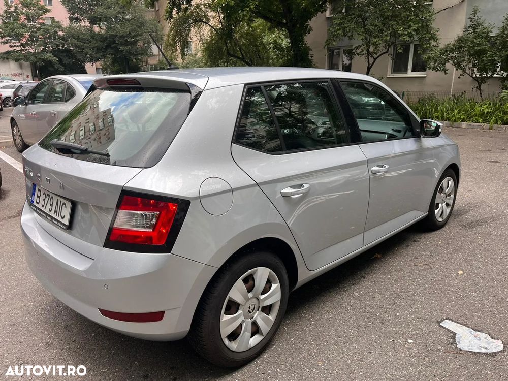 Skoda Fabia - 10