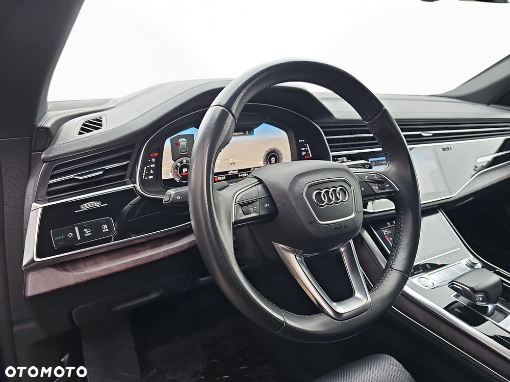 Audi Q8 - 14