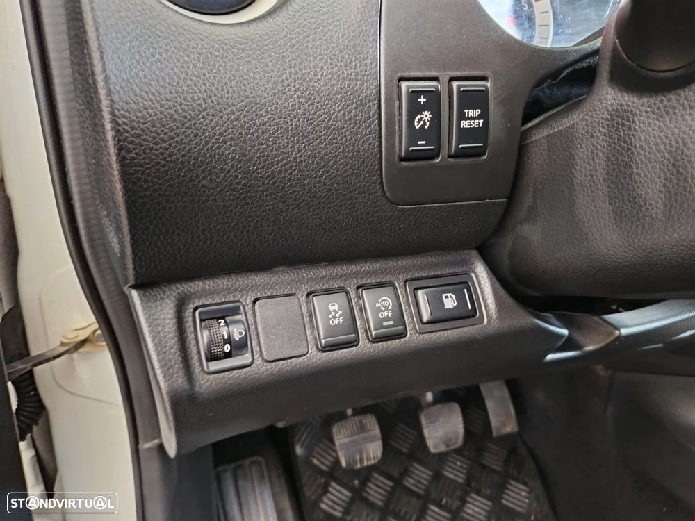 Nissan Pick Up - 28