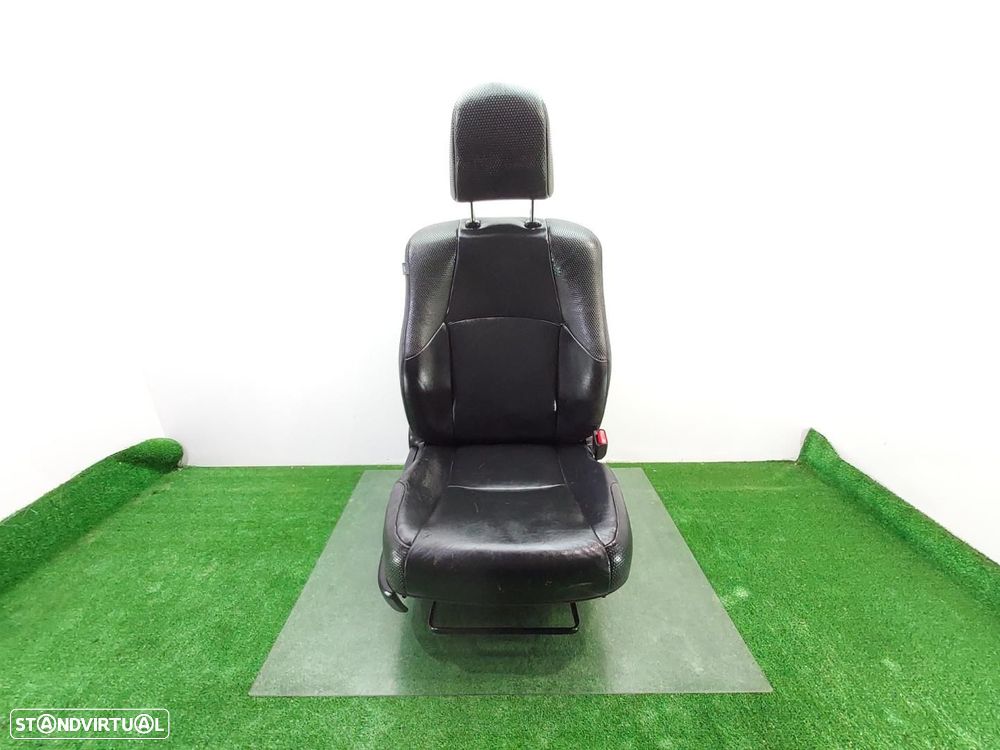 BANCO FRENTE DIREITO TOYOTA LAND - 1