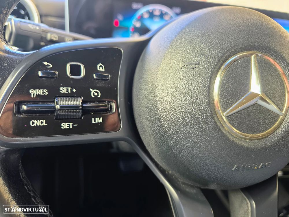 Mercedes-Benz A 180 d Progressive Aut. - 35