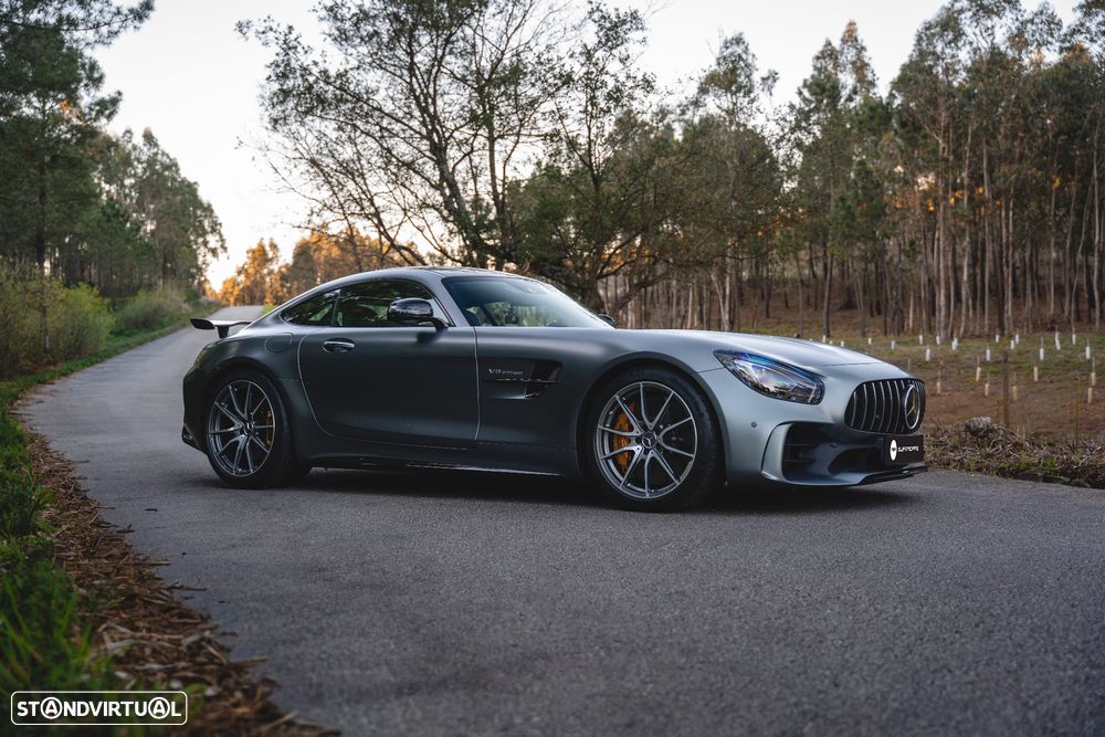 Mercedes-Benz AMG GT R - 5