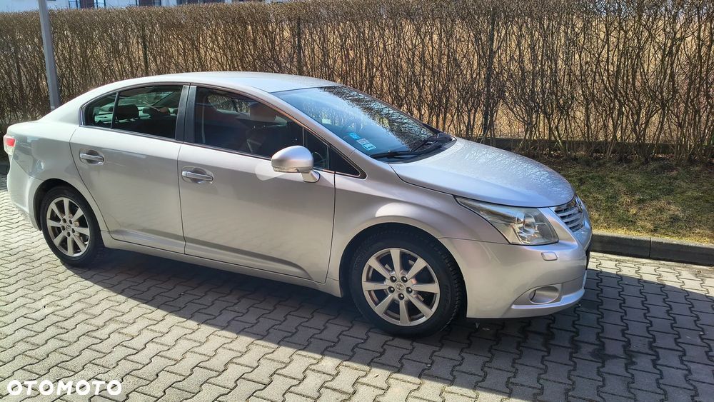 Toyota Avensis 1.8 Sol plus - 12