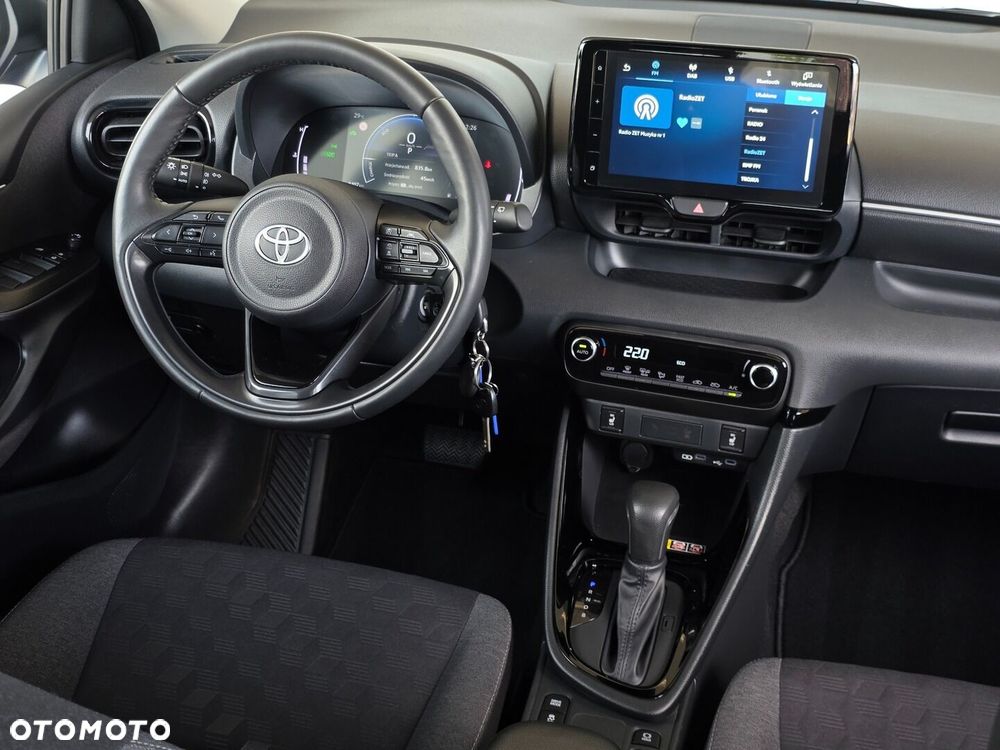 Toyota Yaris Hybrid 1.5 Style - 24