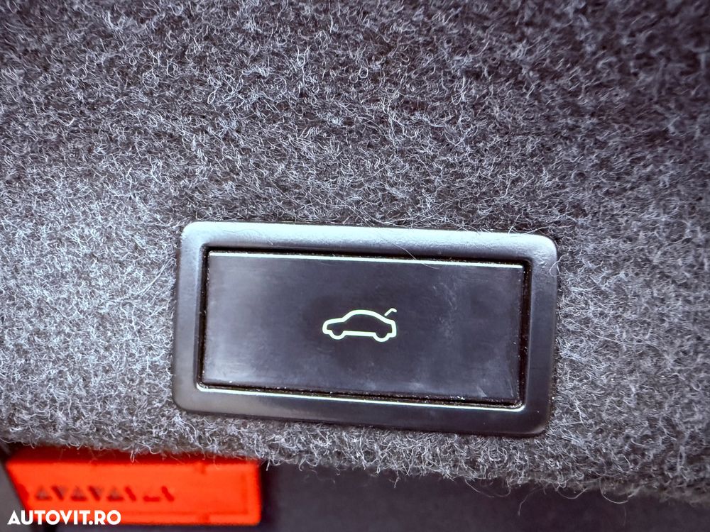 Volkswagen Passat - 27