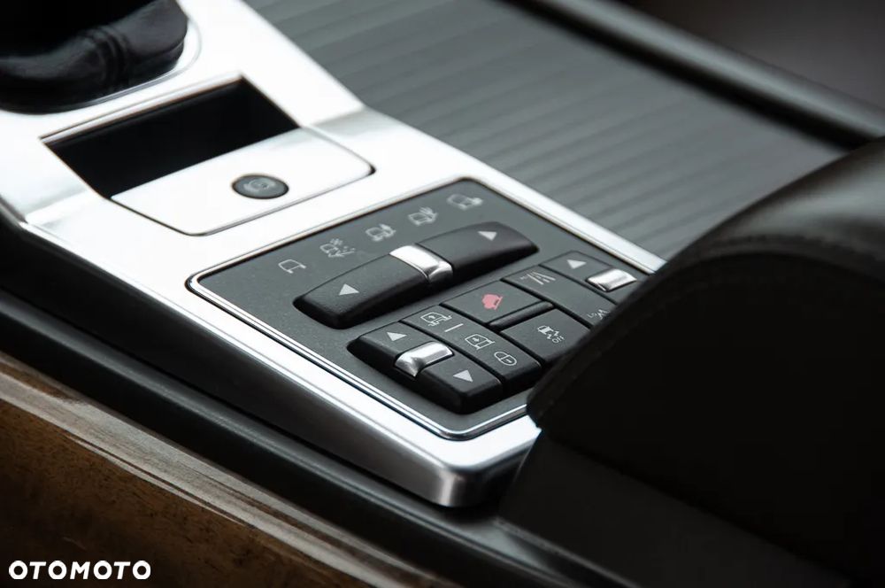 Land Rover Range Rover Sport - 29