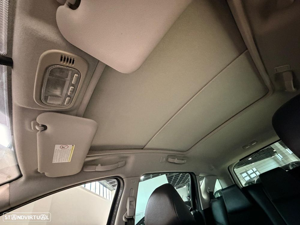 Peugeot 207 SW 1.6 HDi Outdoor FAP - 23