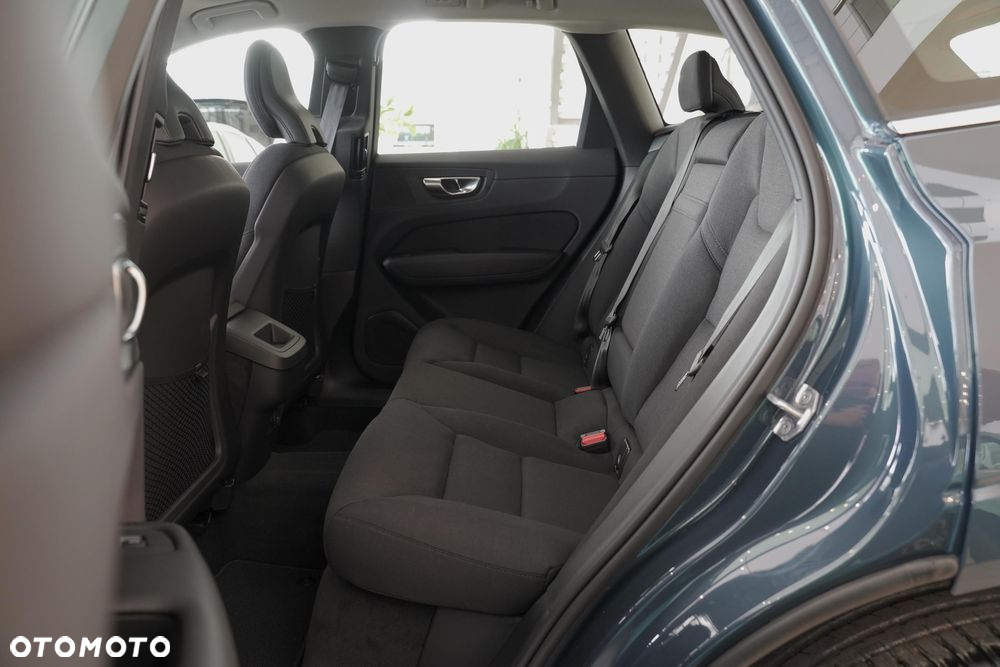 Volvo XC 60 B5 B AWD Core - 8