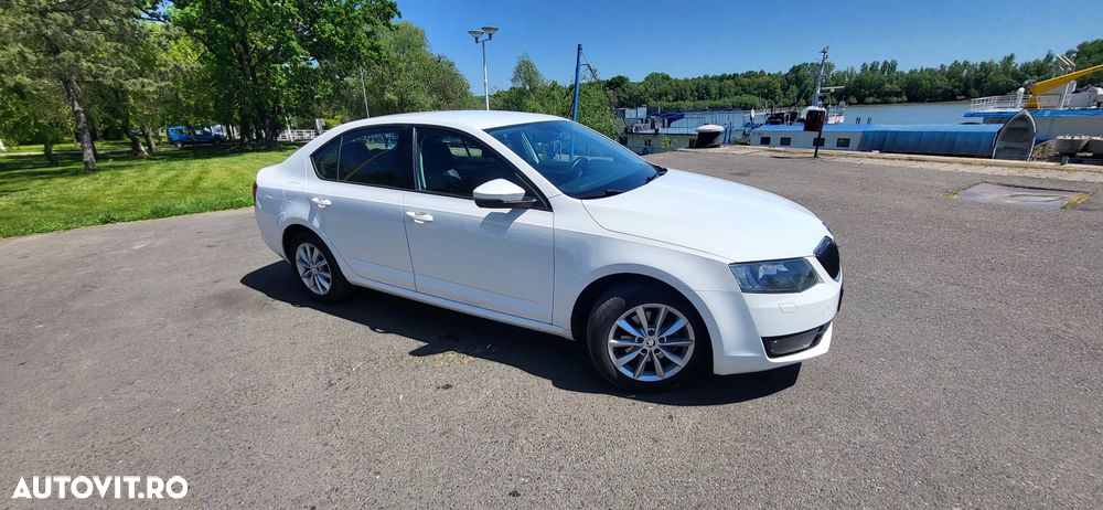 Skoda Octavia 2.0 TDI Style - 8