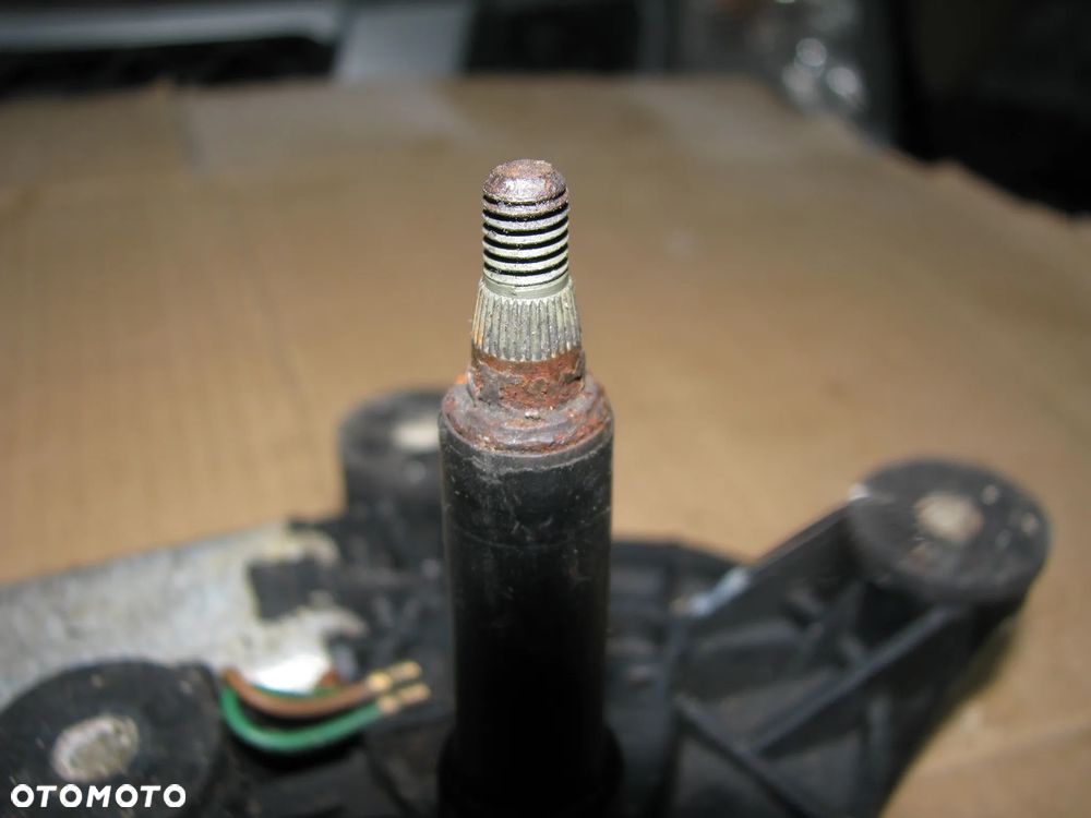 SILNICZEK WYCIERACZKI TYLNEJ FIAT STILO TGL350 66350003 - 2