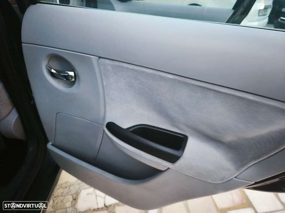 Citroën C3 1.4 HDi Airdream Exclusive - 29