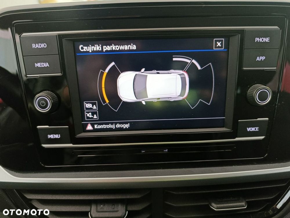 Volkswagen T-Roc - 23