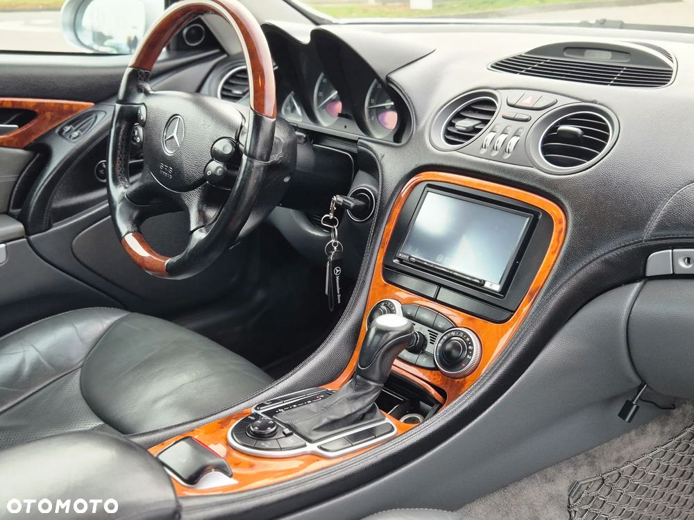 Mercedes-Benz SL - 6