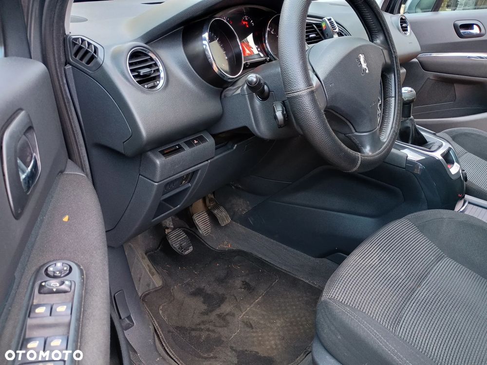 Peugeot 5008 1.6 Premium - 13