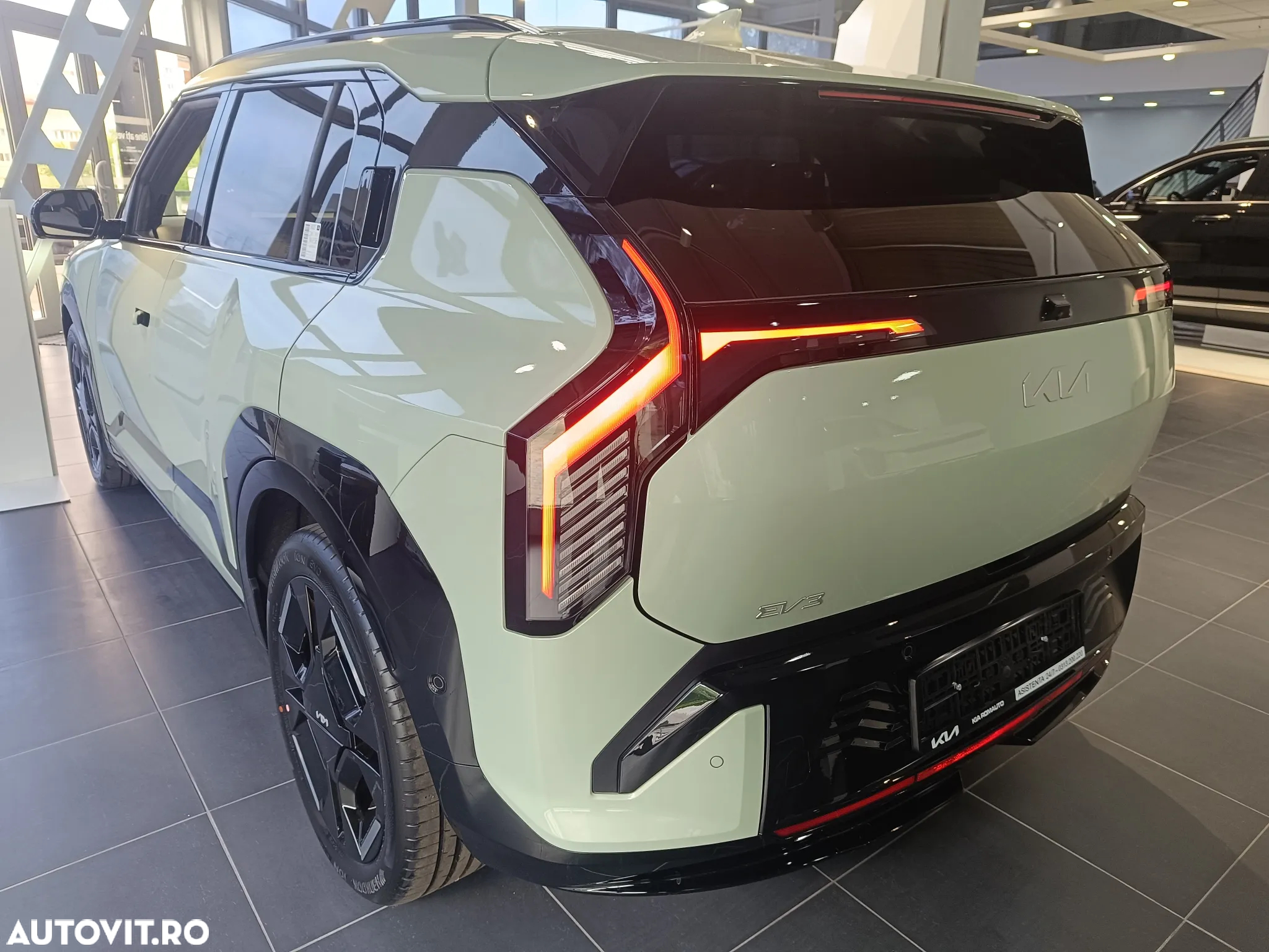 Kia EV3 81.4 kWh 4x2 AT GT Line - 12