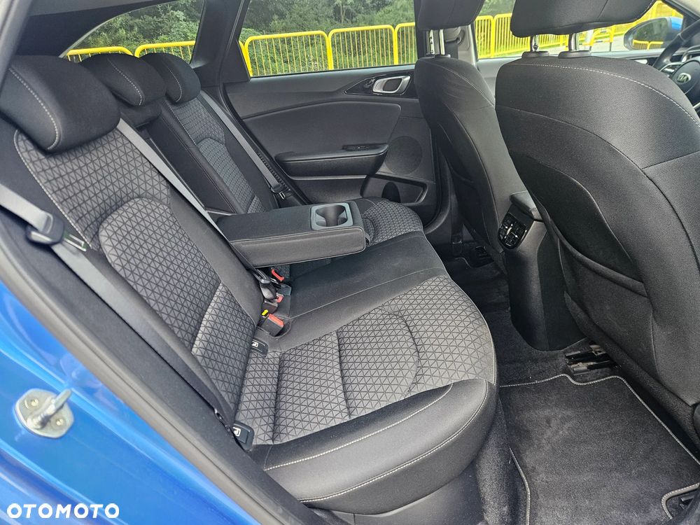 Kia Ceed 1.6 GDI DCT OPF Platinum - 19