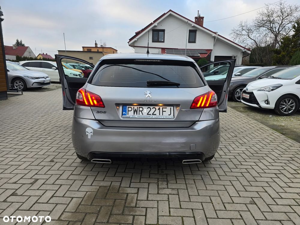 Peugeot 308 - 23