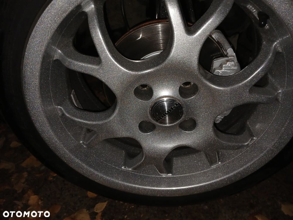 Volkswagen Golf - 13