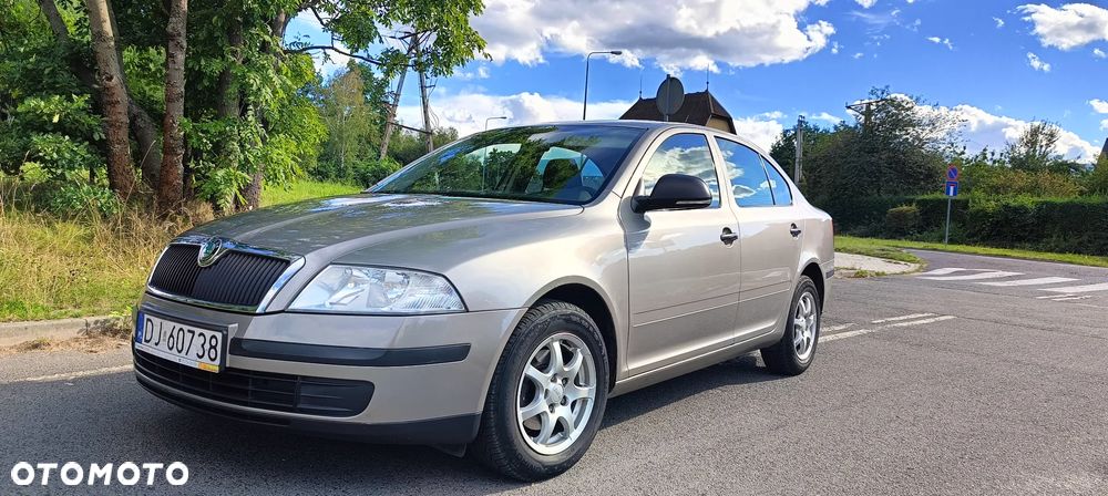 Skoda Octavia 1.6 Tour Classic - 1