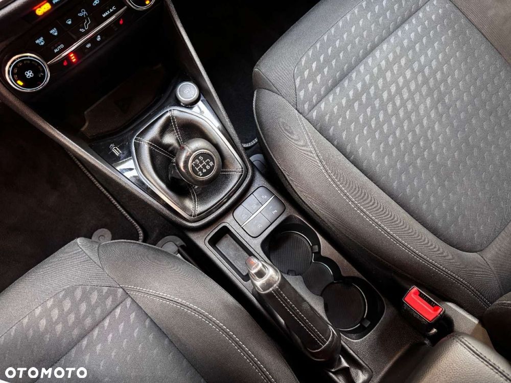 Ford Fiesta - 32