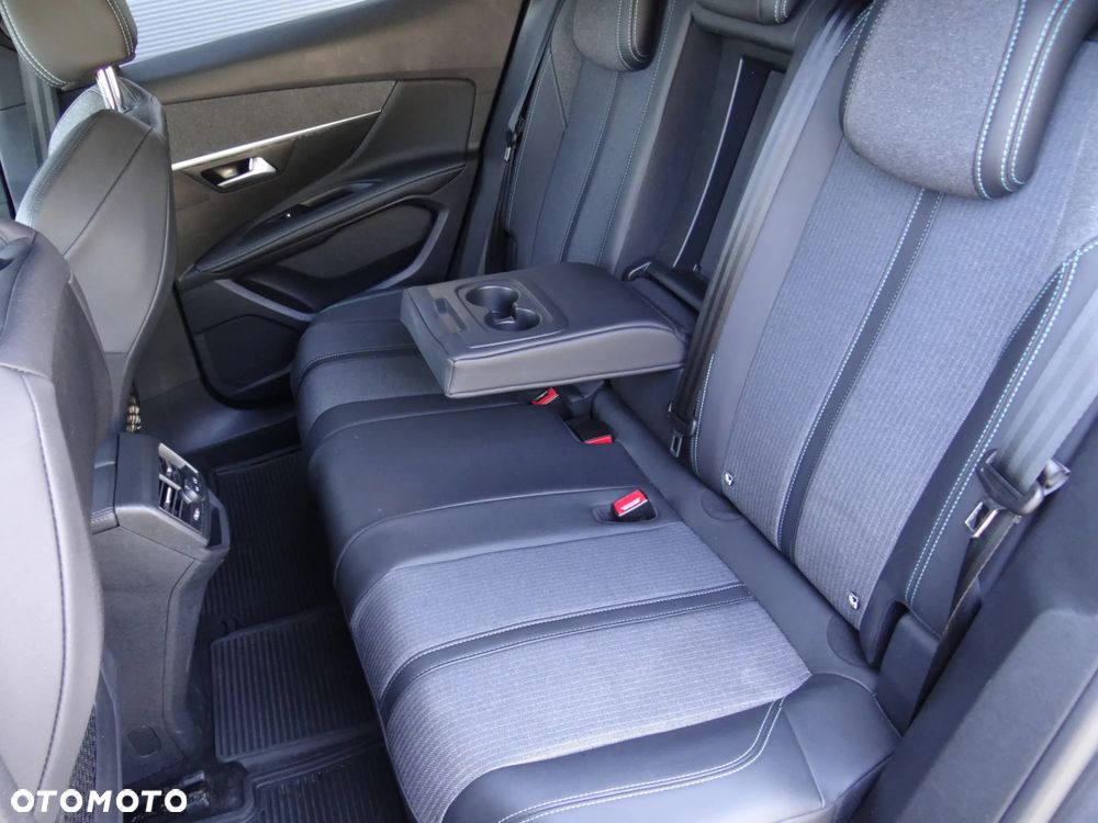 Peugeot 3008 1.2 PureTech Allure Pack S&S EAT8 - 15