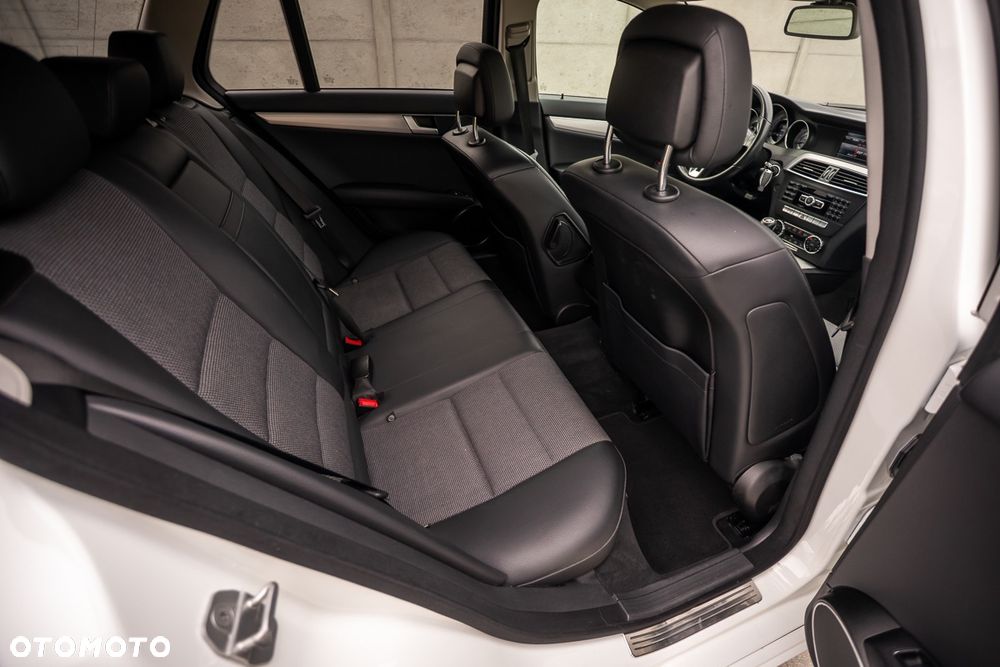 Mercedes-Benz Klasa C 180 (BlueEFFICIENCY) Avantgarde - 20