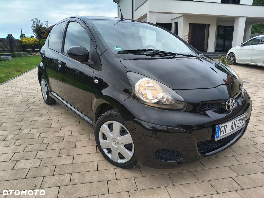Toyota Aygo - 1