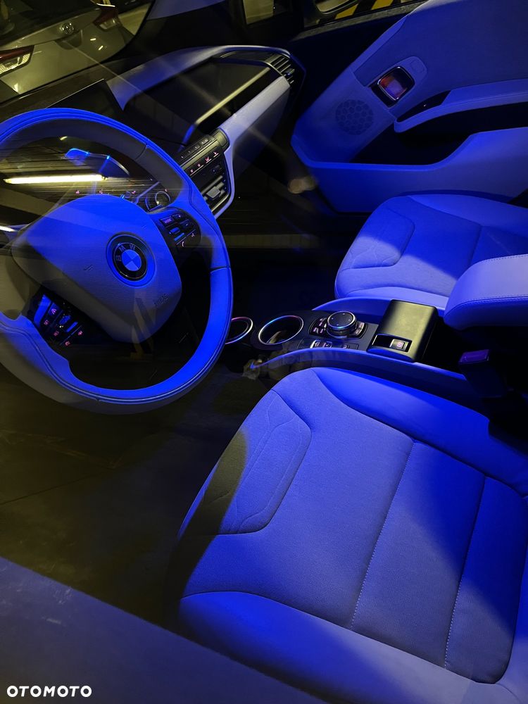 BMW i3 (60 Ah) - 16